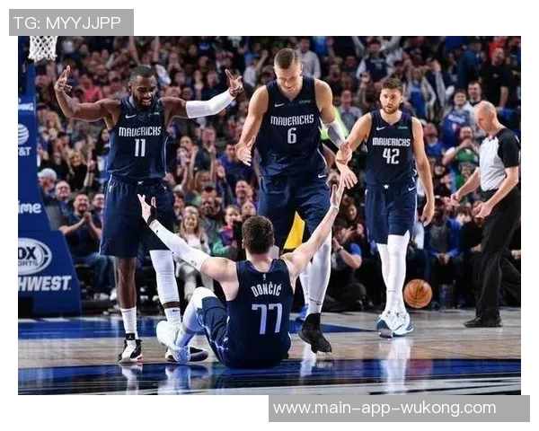 追梦独行侠交易传闻不断尼克斯最后一攻是否应判防守犯规